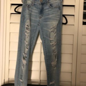 american eagle ripped jeans
